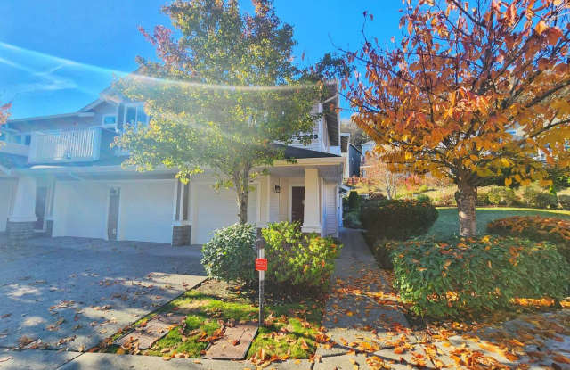 Spacious 2 Bed 2 Bath Townhome in SeaTac. Gallery 4