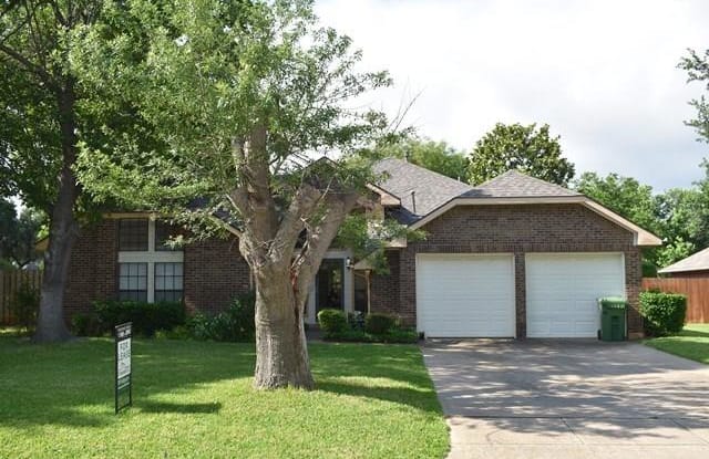3405 Spring Willow Drive - 3405 Spring Willow Drive, Grapevine, TX 76051