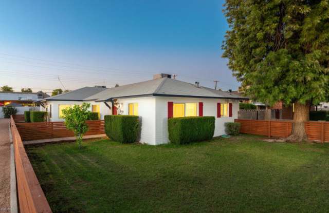 2436 E Amelia Ave photos photos