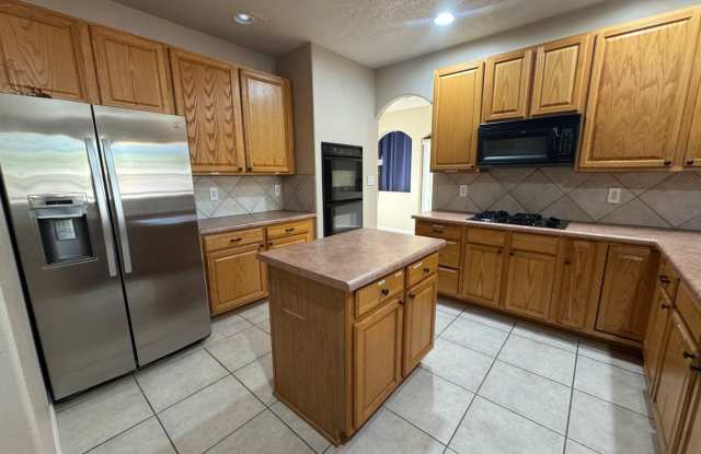 Enchanted Hills. Beautiful 5 bedroom 3 bath home in NE Rio Rancho. Gallery 3