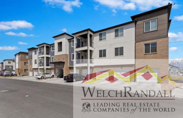 Stylish Vineyard Condo – 3 Beds, 2 Baths, Great Amenities! photos photos