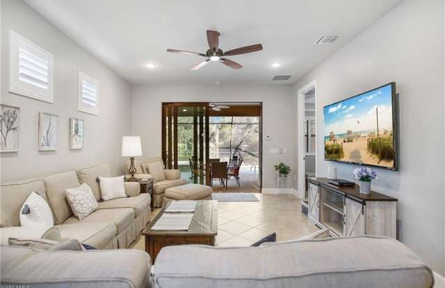 7674 Jacaranda Ln Gallery 2