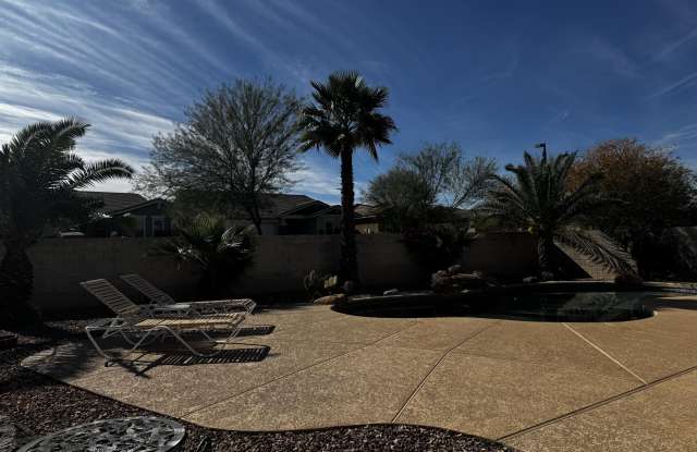 18131 W CANYON Lane Gallery 3