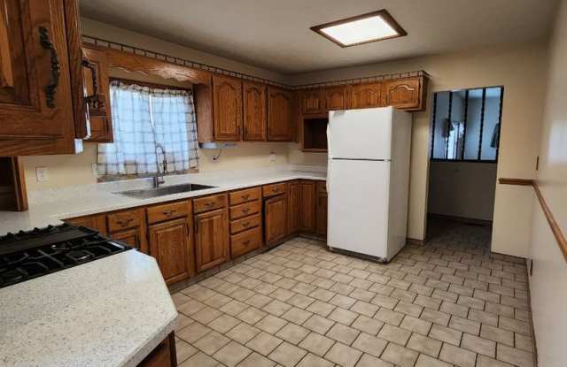 Lovely 3BD/1BA Home in Council Bluffs photos photos