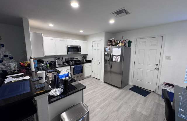 10415 Welder Oak Gallery 4
