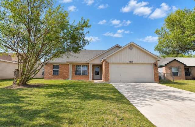 2207 Pixton Dr Gallery 1