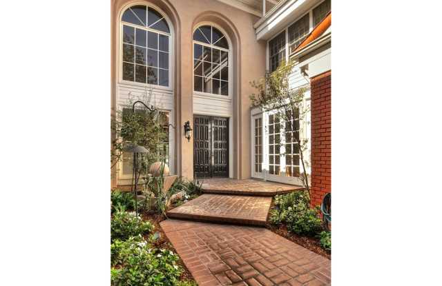 54 Belcourt Drive Gallery 4