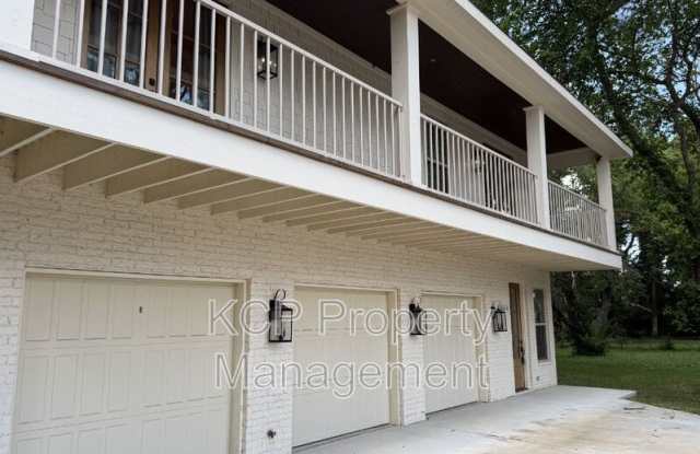 1813 Garland Avenue - 2 photos photos