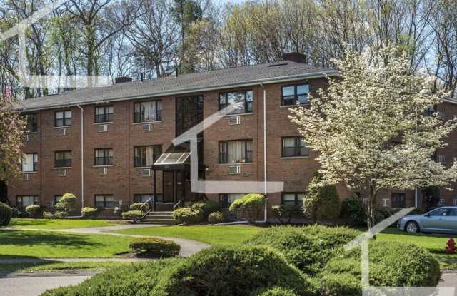 1bed apartment in Newton Auburndale is available now. photos photos