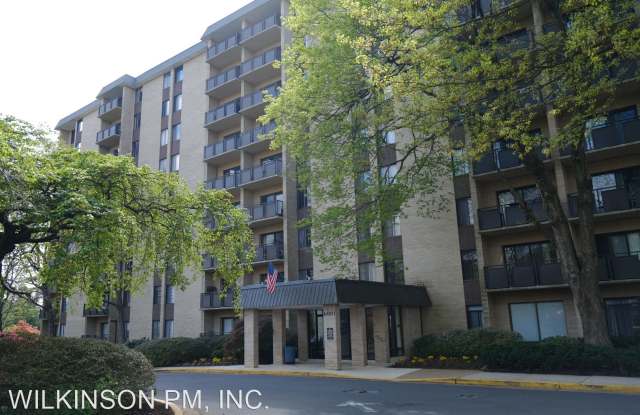 6001 ARLINGTON BOULEVARD 310 - 6001 Arlington Blvd, Seven Corners, VA 22044