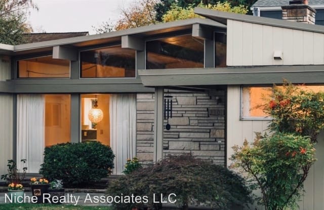 3301 NE 73rd St - 3301 Northeast 73rd Street, Seattle, WA 98115