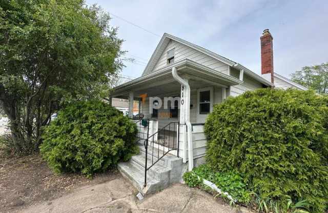 810 Poplar St photos photos