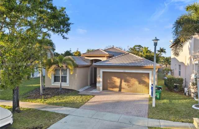 17491 SW 33rd St photos photos 17491 SW 33rd St photos photos