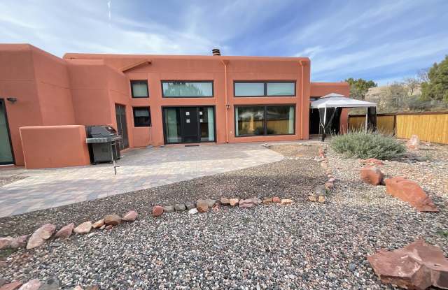 200 Michaels Ranch Dr - 200 Michaels Ranch Drive, Yavapai County, AZ 86336