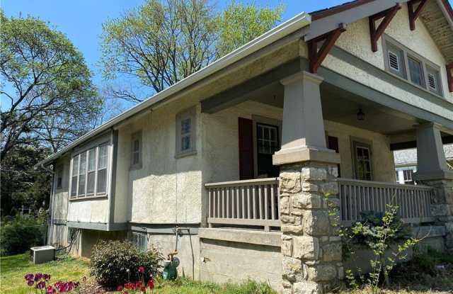 4166 State Line Road Gallery 4