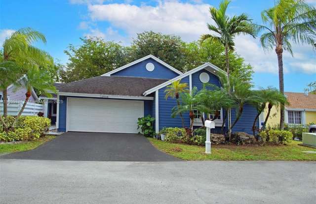 13934 SW 103rd Ter photos photos
