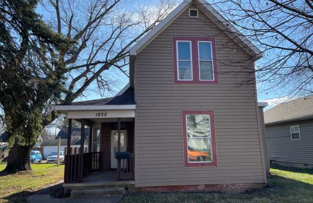 Updated 3 Bedroom House! - 1825 Greenbush Street, Lafayette, IN 47904