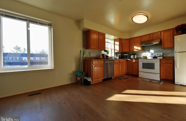 10742 CORDAGE WALK Gallery 3
