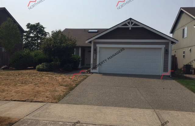 STATUS: *AVAILABLE*| R175 |  $2195 photos photos
