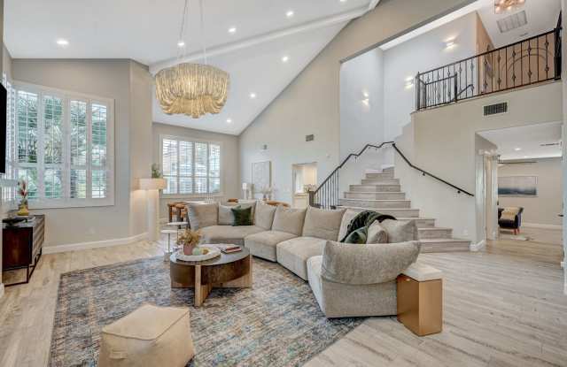 4 Bedroom Contemporary Furnished-Renovated Oasis Amazing Pool-Spa photos photos