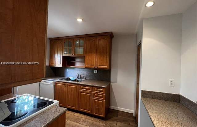 4111 Stirling Rd photos photos