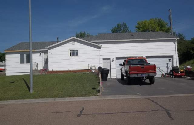715 9th Ave - 715 9th Avenue, Havre, MT 59501
