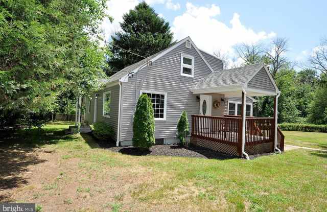 328 CHURCH ROAD - 328 Church Road, Burlington County, NJ 08055