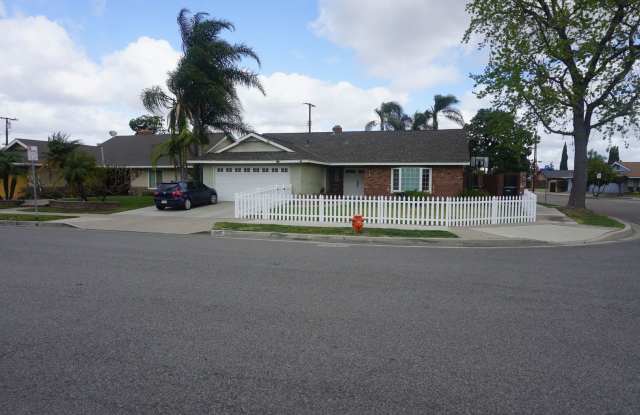 Charming 3 Bed 2 Bath Pool Home in City of Orange photos photos Charming 3 Bed 2 Bath Pool Home in City of Orange photos photos