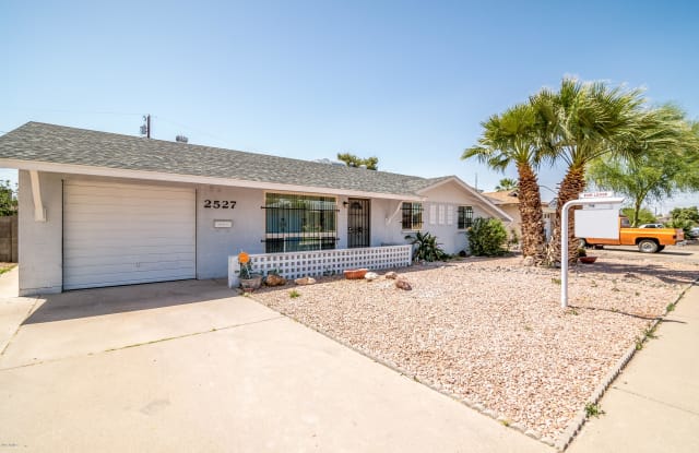 2527 W LARKSPUR Drive - 2527 West Larkspur Drive, Phoenix, AZ 85029