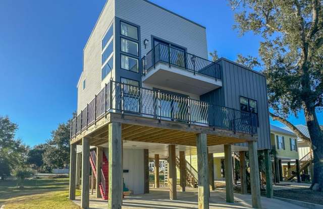 125 Miramar Avenue photos photos