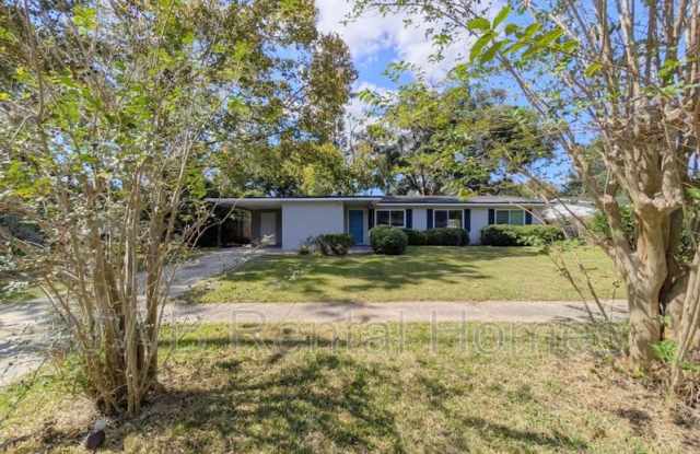 2112 Figaro Ln - 2112 Figaro Lane, Jacksonville, FL 32210