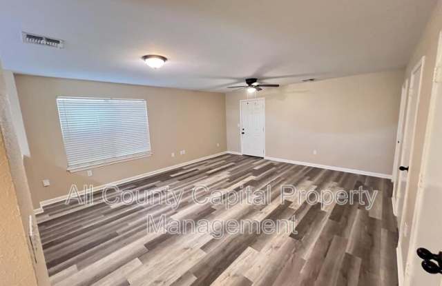 10523 Hunters Pond Gallery 3