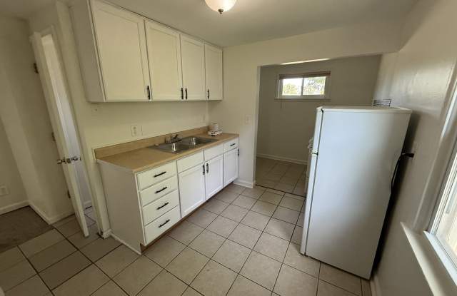 11359 Maxwell Avenue - 11359 Gallery 4