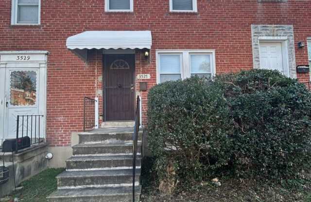 3 Bedrooms and 1.5 baths Available! photos photos