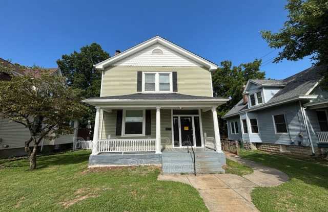 11169 Maple Street photos photos