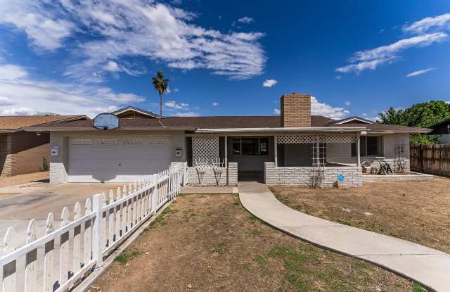 701 N Central Dr photos photos