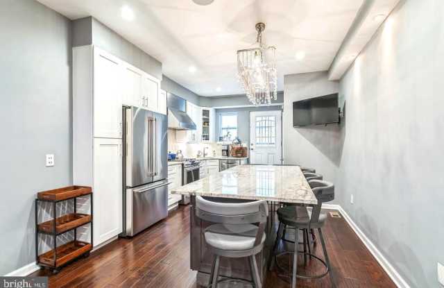 1153 N HANCOCK STREET photos photos