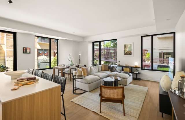 Solaire 7607 Gallery 2