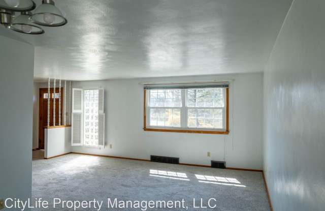 412 Crescent Garden Drive Gallery 2