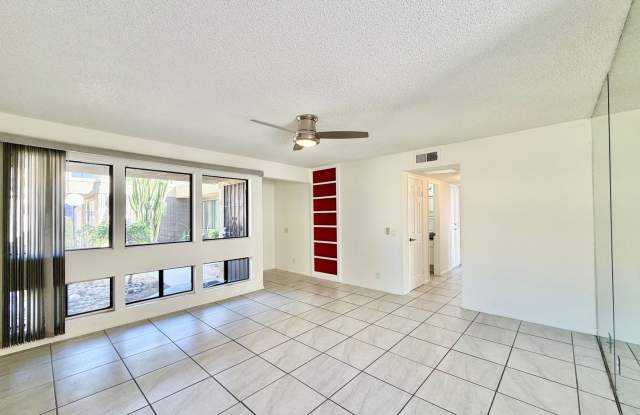 AVAILABLE NOW!! 2 BEDROOM 2 BATHROOM Home in Palm Springs! Gallery 1