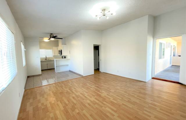 1863 10th St. photos photos