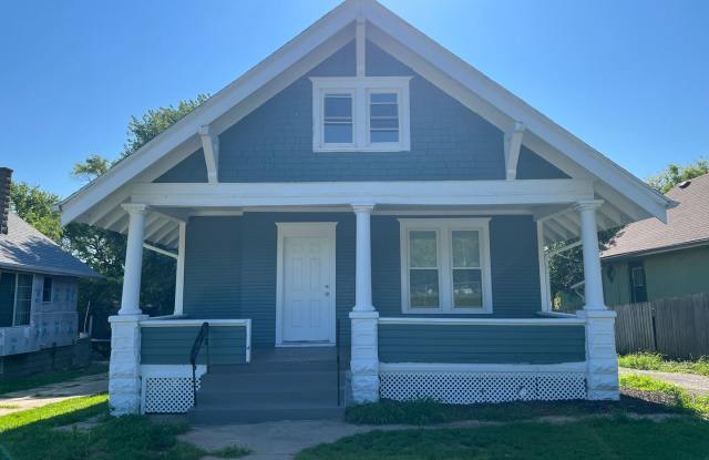 Remodeled 2BR+ Home in Adams Park! - 3015 North 30th Street, Omaha, NE 68111