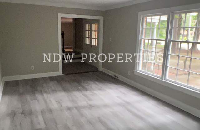 1203 Waverly Rd Nw - 1203 Waverly Road Northwest, Wilson, NC 27896 1203 Waverly Rd Nw - 1203 Waverly Road Northwest, Wilson, NC 27896