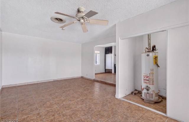 3421 Lillis Circle Gallery 4