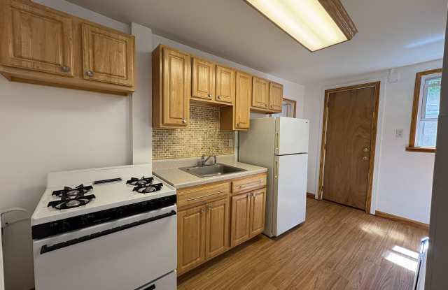 175 MANHATTAN AVE photos photos