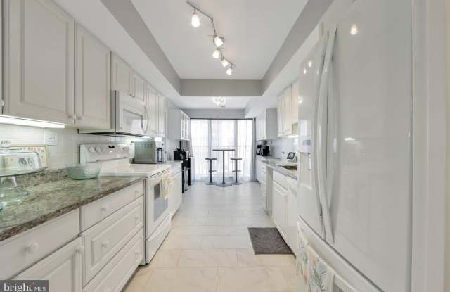 10300 BUSHMAN DRIVE Gallery 3