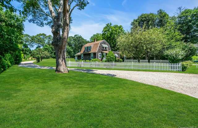 107 Sebonac Road photos photos