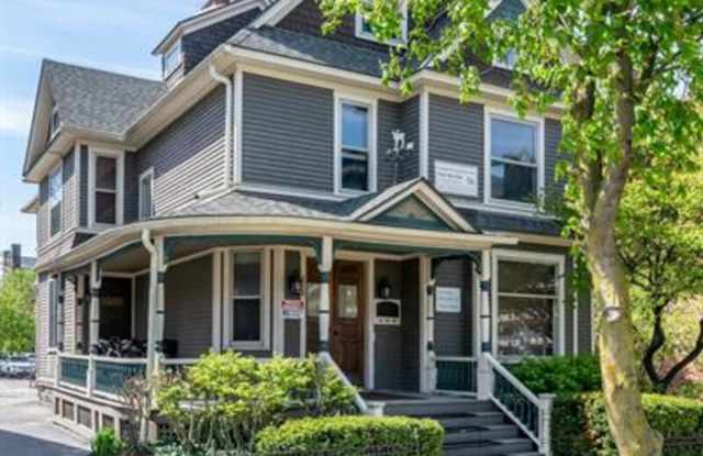 212 East William Street photos photos