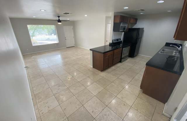 3840 N Pueblo Way Gallery 4