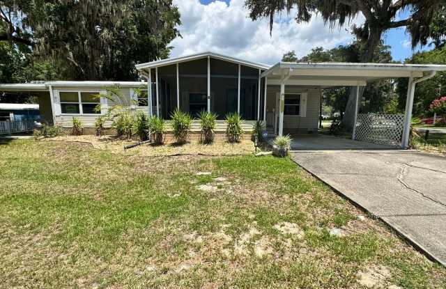Deluxe Foxwood Farms Manufactored Home on Extra Large Lot photos photos